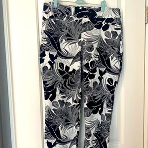 Chicos black and white botanical
